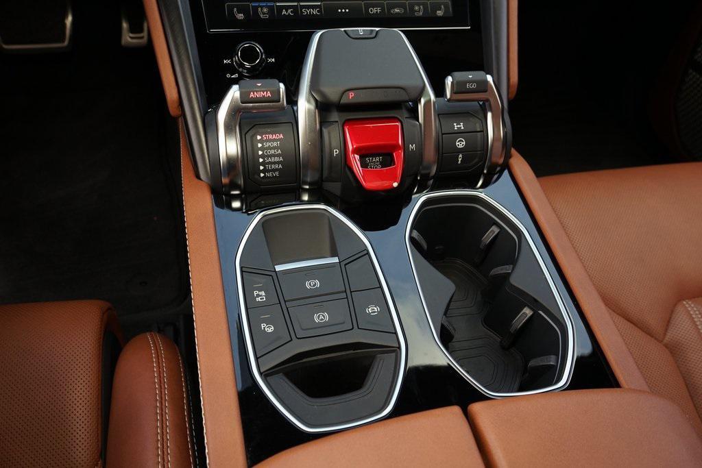 used 2024 Lamborghini Urus car, priced at $257,991
