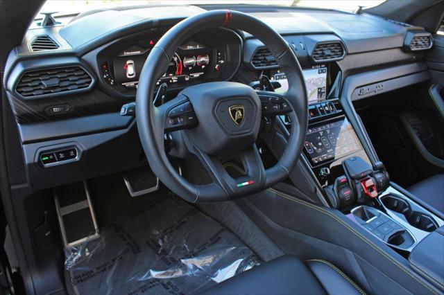 used 2024 Lamborghini Urus car, priced at $289,991