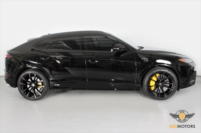 used 2024 Lamborghini Urus car, priced at $289,991