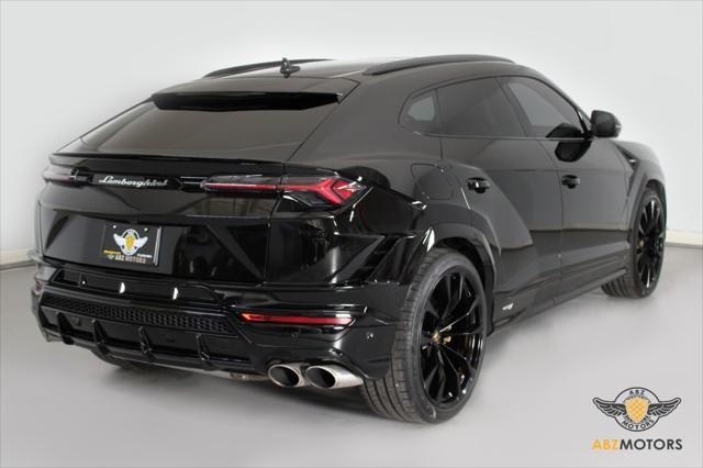 used 2024 Lamborghini Urus car, priced at $289,991