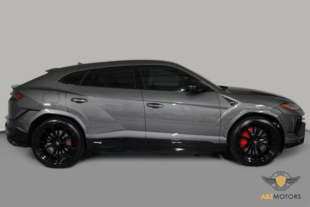 used 2023 Lamborghini Urus car, priced at $235,991