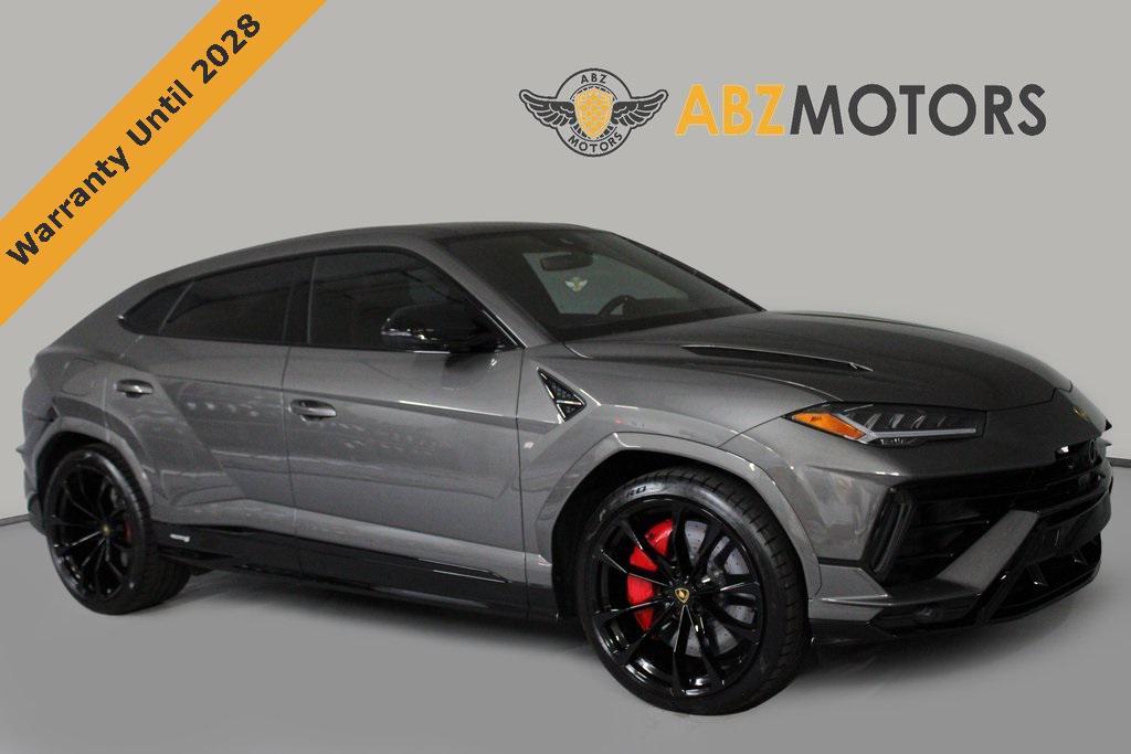 used 2023 Lamborghini Urus car, priced at $235,991