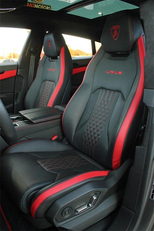 used 2023 Lamborghini Urus car, priced at $235,991