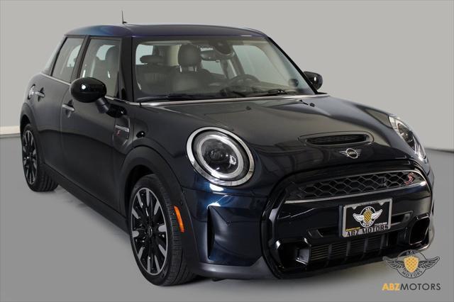 used 2023 MINI Hardtop car, priced at $27,491