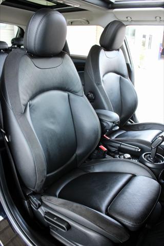 used 2023 MINI Hardtop car, priced at $27,491