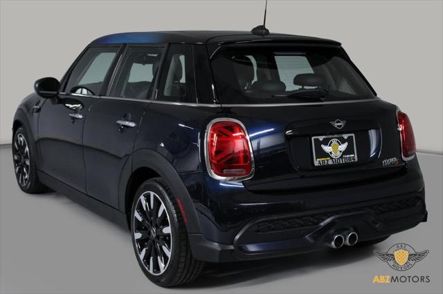 used 2023 MINI Hardtop car, priced at $27,491