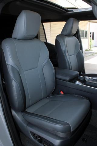 used 2025 Lexus GX 550 car, priced at $89,991