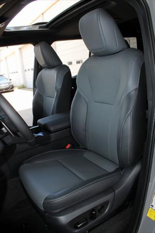 used 2025 Lexus GX 550 car, priced at $89,991