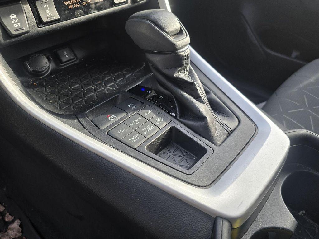used 2020 Toyota RAV4 car, priced at $27,900