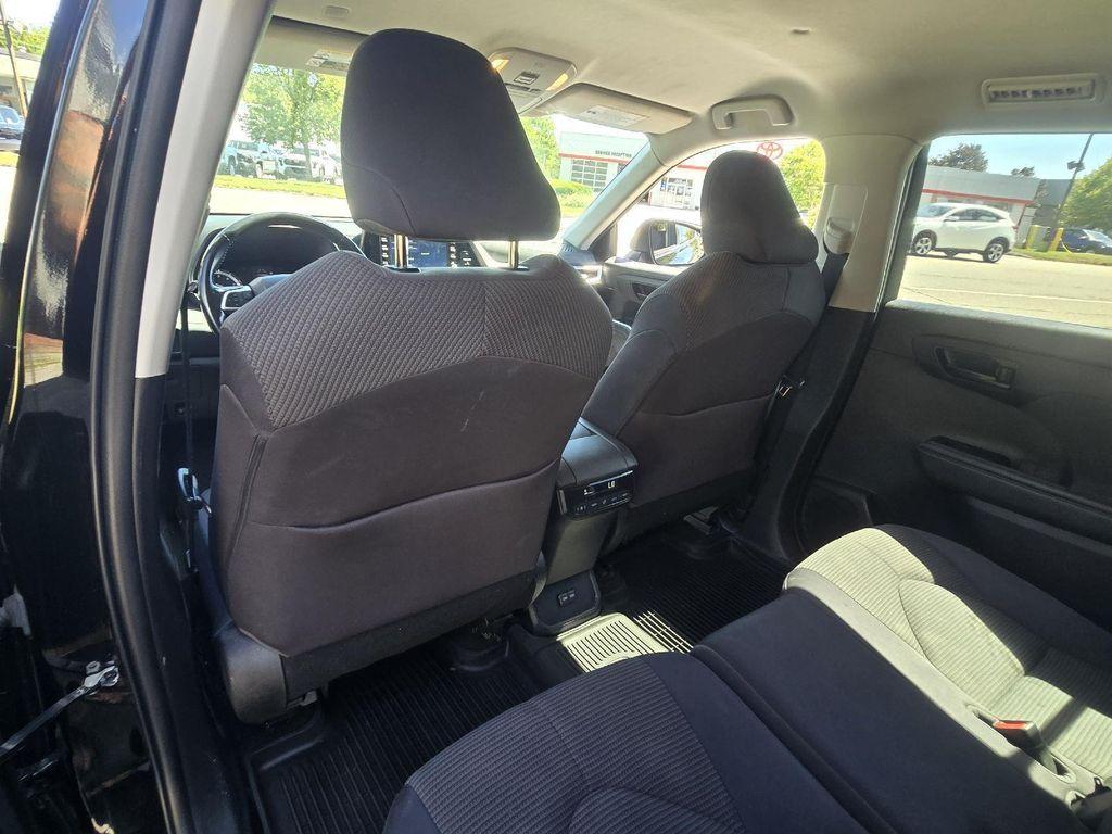 used 2022 Toyota Highlander car, priced at $31,995