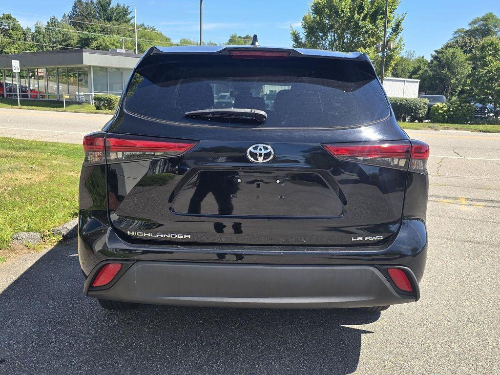 used 2022 Toyota Highlander car, priced at $31,995
