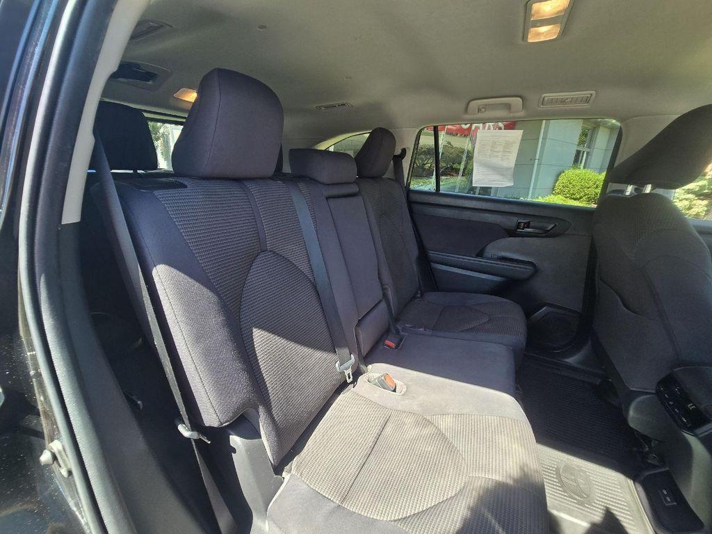 used 2022 Toyota Highlander car, priced at $31,995