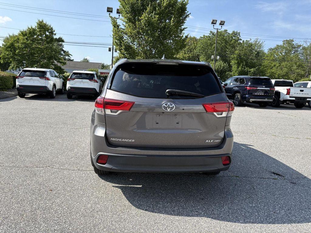 used 2019 Toyota Highlander car, priced at $26,900