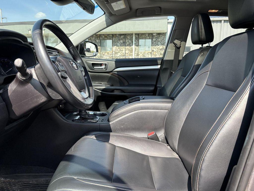 used 2019 Toyota Highlander car, priced at $26,900