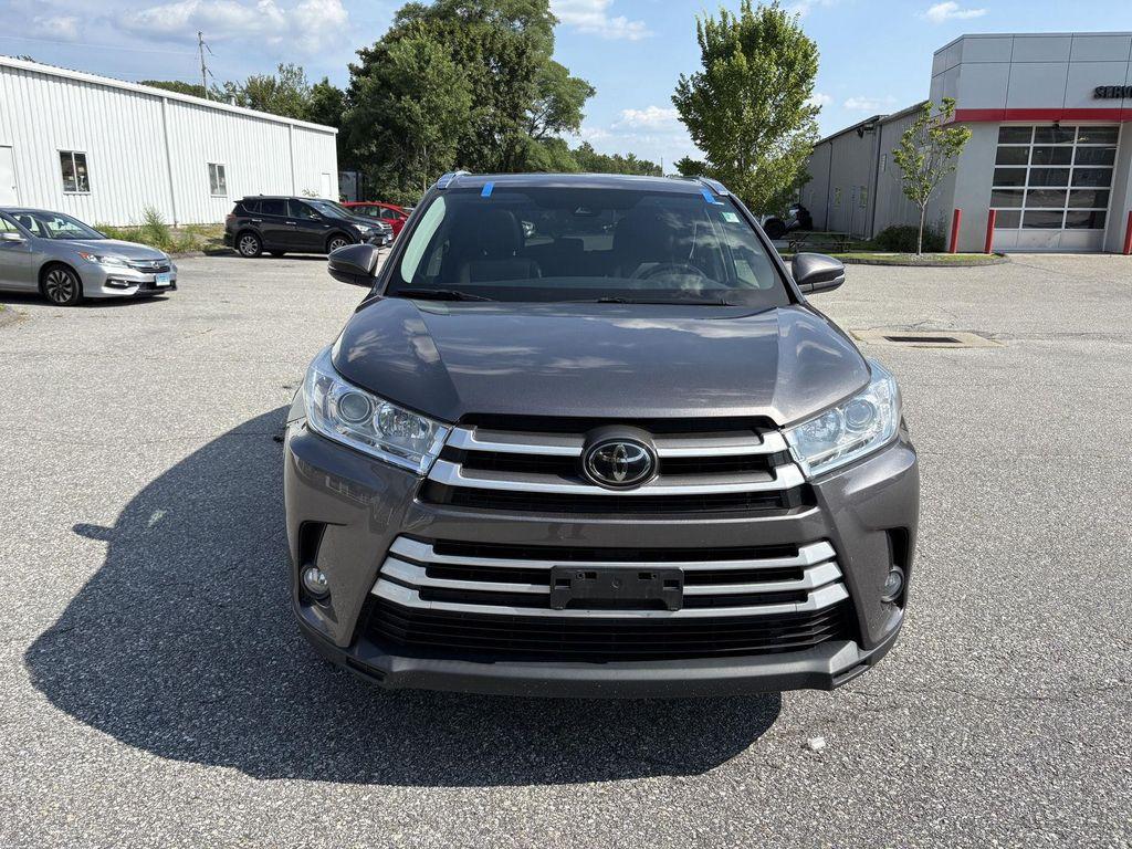 used 2019 Toyota Highlander car, priced at $26,900