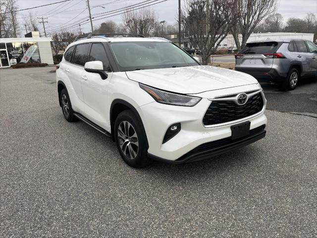 used 2021 Toyota Highlander car, priced at $35,995