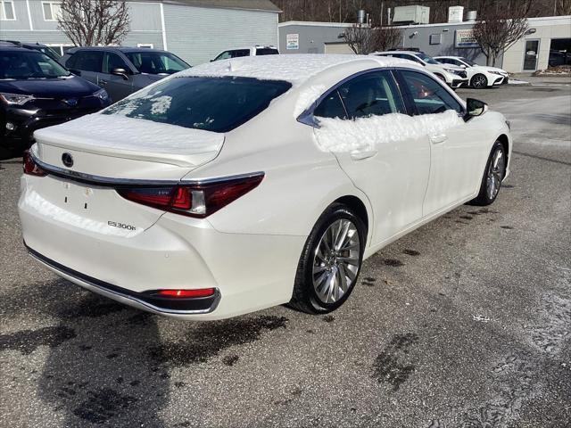 used 2023 Lexus ES 300h car, priced at $39,995