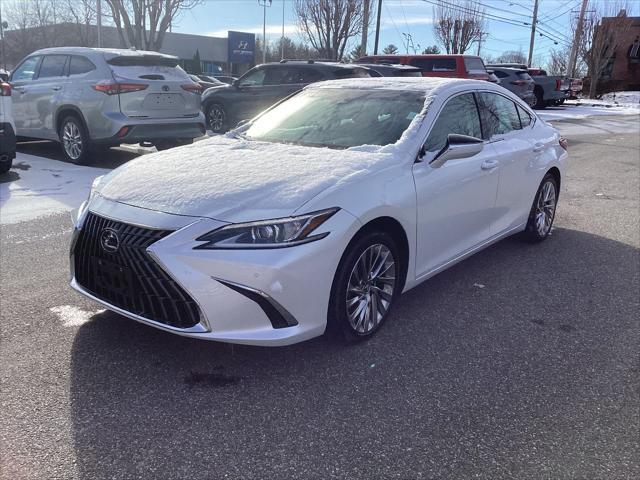 used 2023 Lexus ES 300h car, priced at $39,995