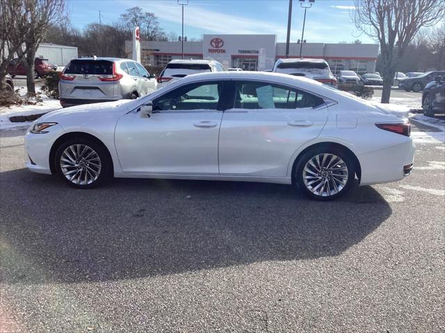 used 2023 Lexus ES 300h car, priced at $39,995