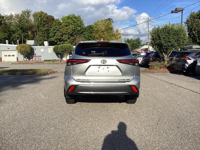 used 2021 Toyota Highlander car, priced at $31,995