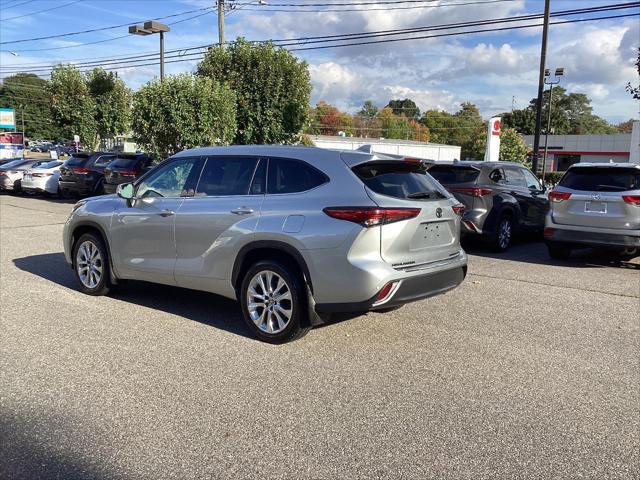 used 2021 Toyota Highlander car, priced at $31,995