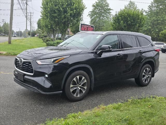 used 2021 Toyota Highlander car, priced at $34,995