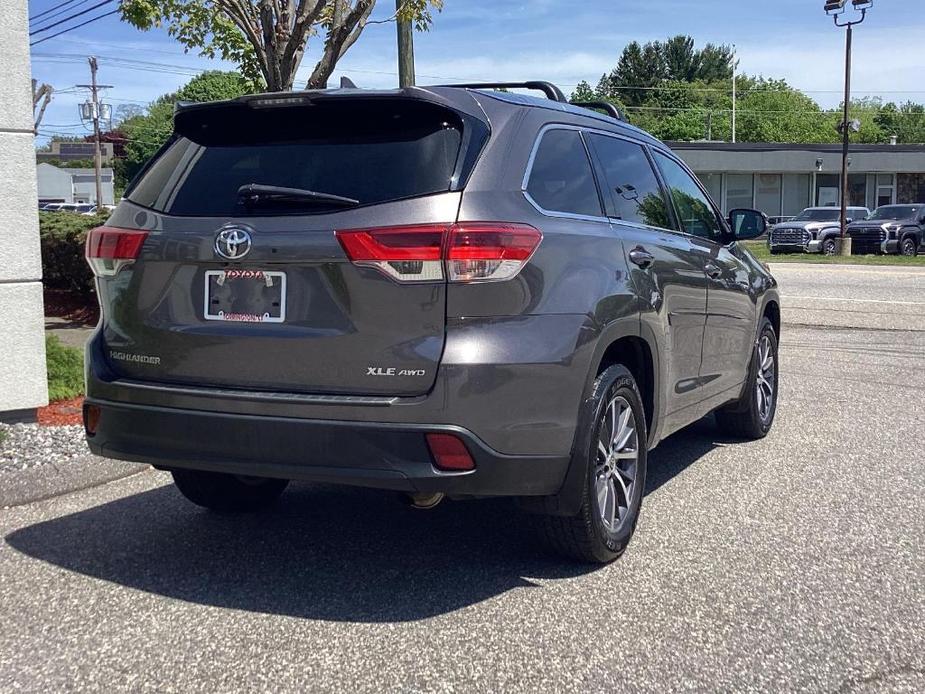 used 2017 Toyota Highlander car, priced at $18,995