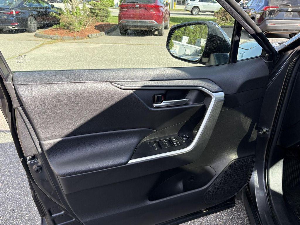 used 2021 Toyota RAV4 Hybrid car, priced at $31,900