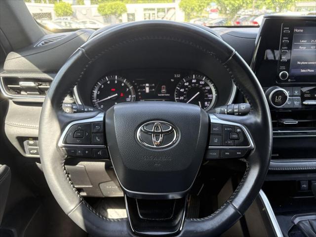 used 2021 Toyota Highlander car, priced at $31,995