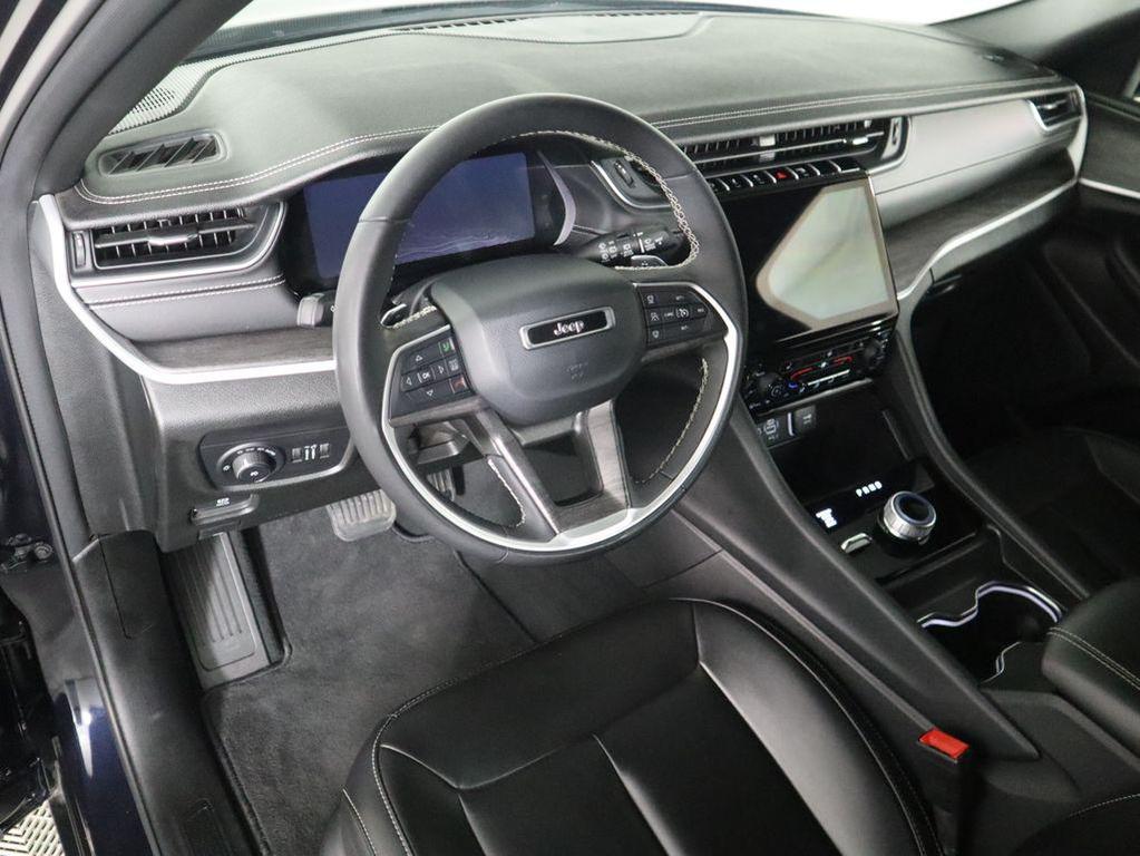 used 2024 Jeep Grand Cherokee car, priced at $35,126