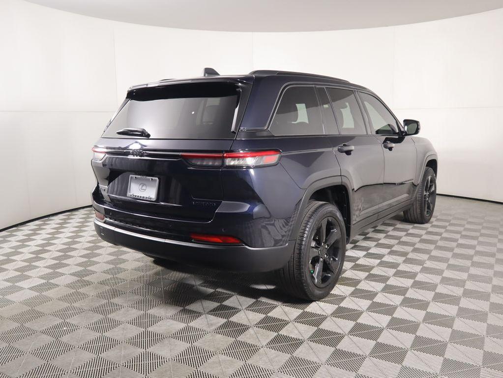 used 2024 Jeep Grand Cherokee car, priced at $35,126
