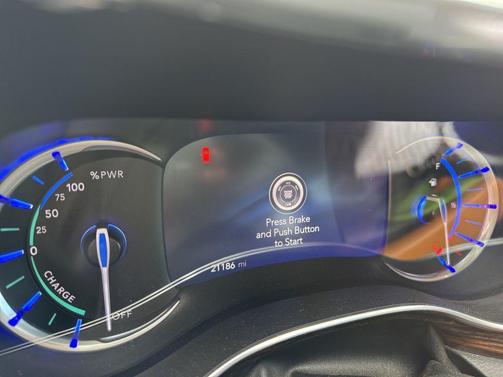 used 2022 Chrysler Pacifica car, priced at $35,331