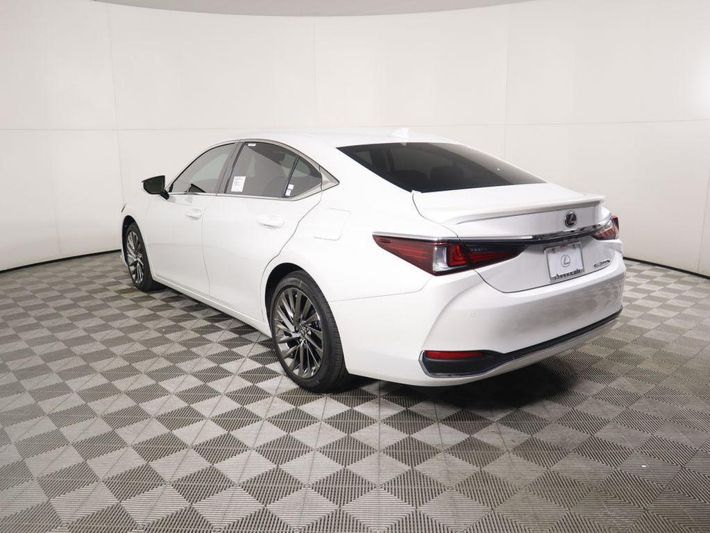 new 2025 Lexus ES 300h car, priced at $56,829