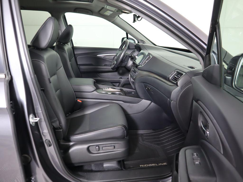 used 2024 Honda Ridgeline car, priced at $31,000