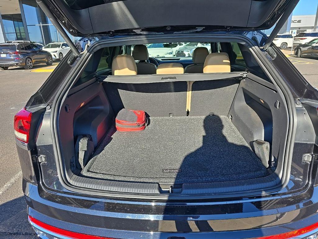 used 2020 Volkswagen Atlas Cross Sport car, priced at $19,890