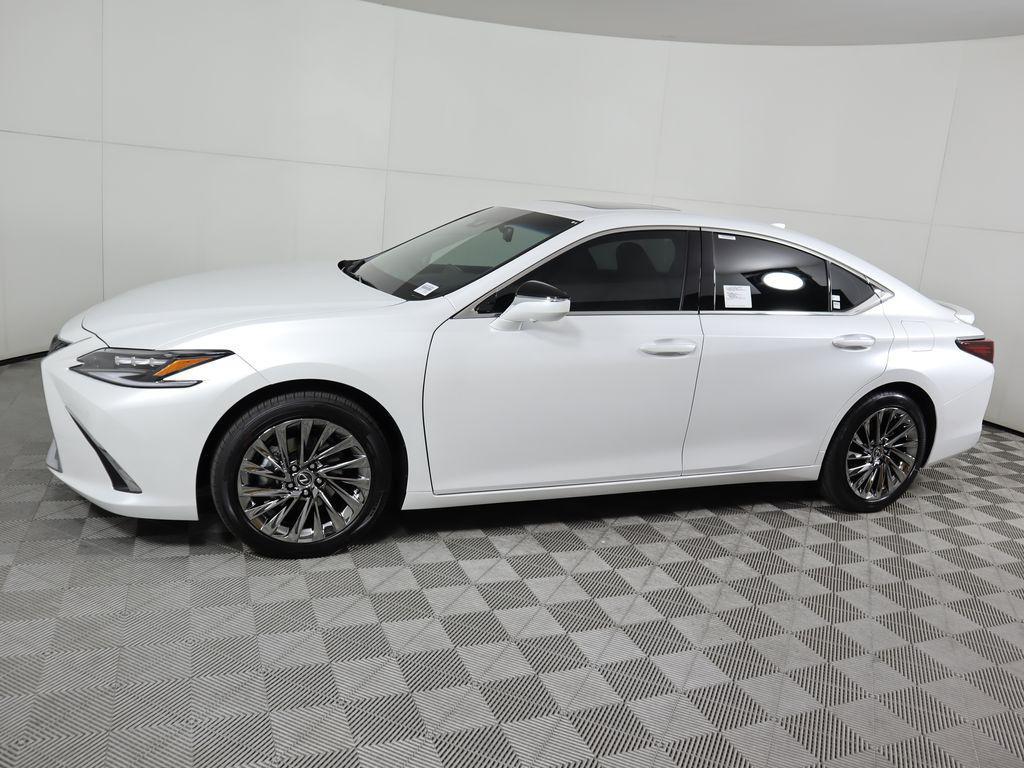 new 2025 Lexus ES 300h car, priced at $56,685