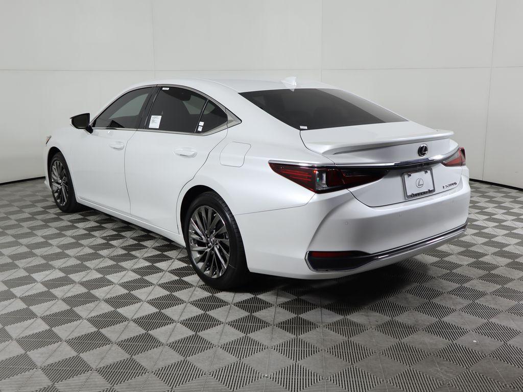 new 2025 Lexus ES 300h car, priced at $56,685