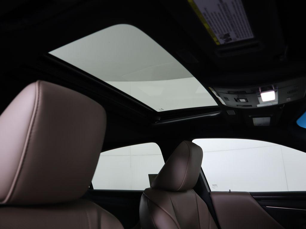 new 2025 Lexus ES 300h car, priced at $56,685