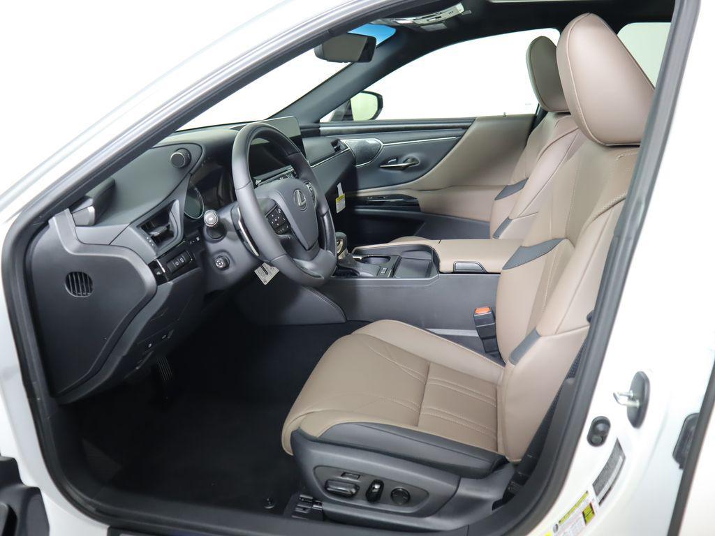 new 2025 Lexus ES 300h car, priced at $56,685