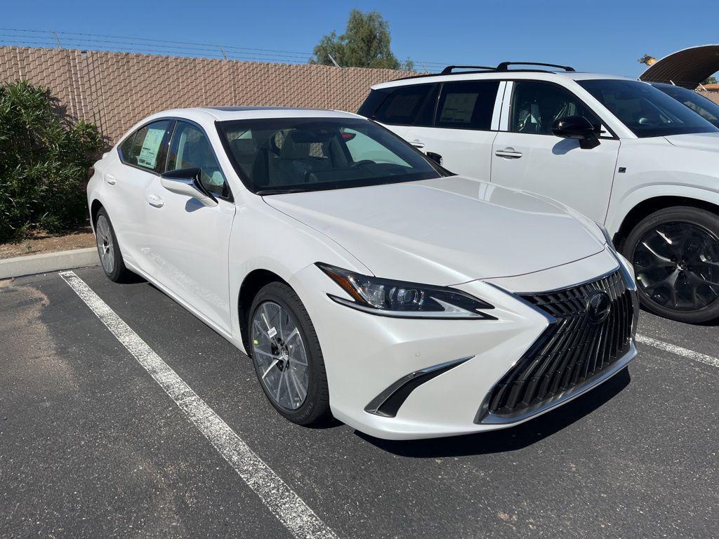 new 2025 Lexus ES 300h car, priced at $51,564