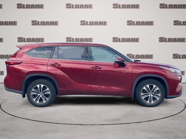 used 2020 Toyota Highlander car, priced at $26,991