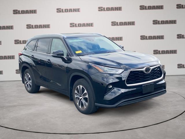 used 2021 Toyota Highlander car, priced at $34,991