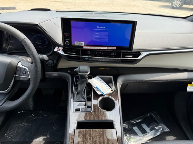 new 2025 Toyota Sienna car, priced at $60,685