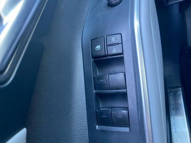 used 2023 Toyota Highlander car, priced at $39,991