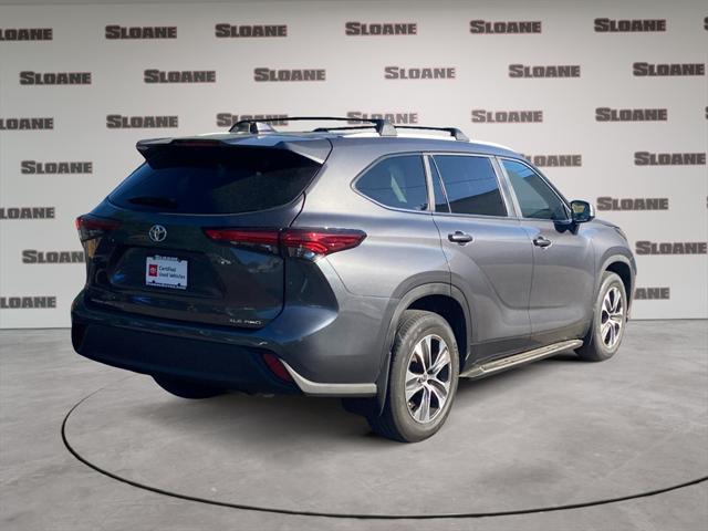 used 2023 Toyota Highlander car, priced at $39,991