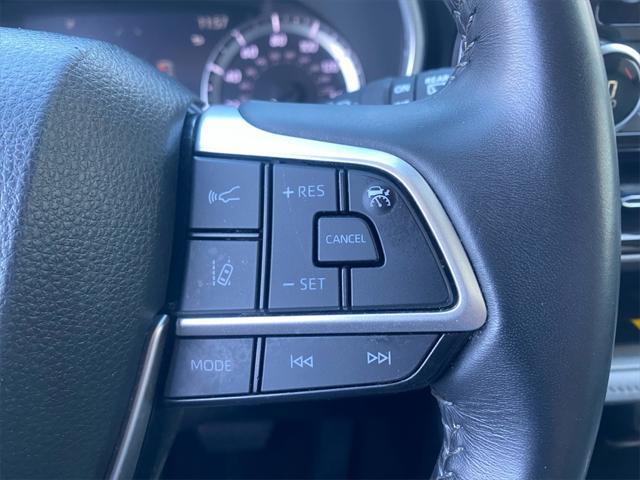 used 2023 Toyota Highlander car, priced at $39,991
