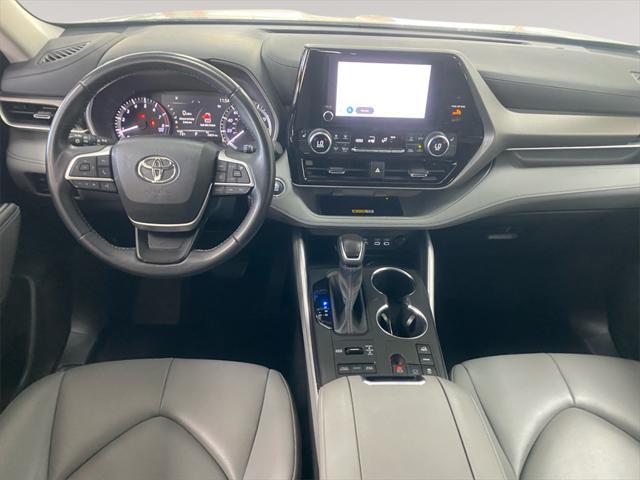 used 2023 Toyota Highlander car, priced at $39,991