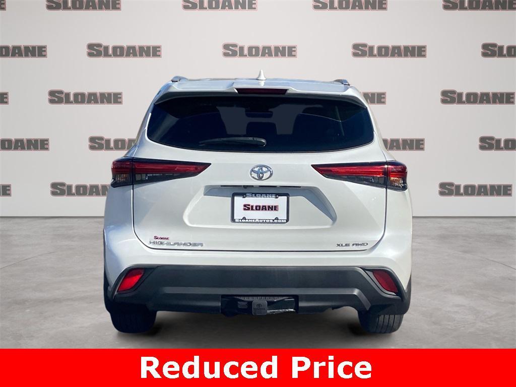 used 2022 Toyota Highlander car, priced at $35,223