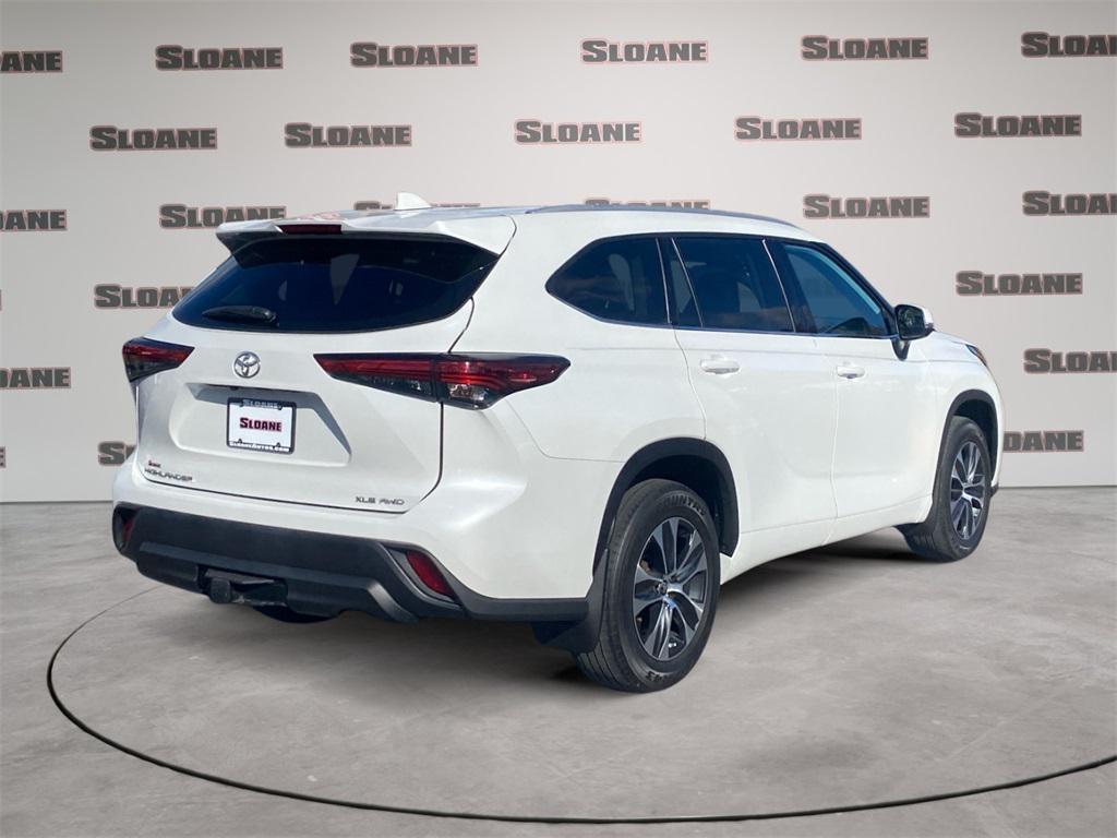 used 2022 Toyota Highlander car, priced at $35,223