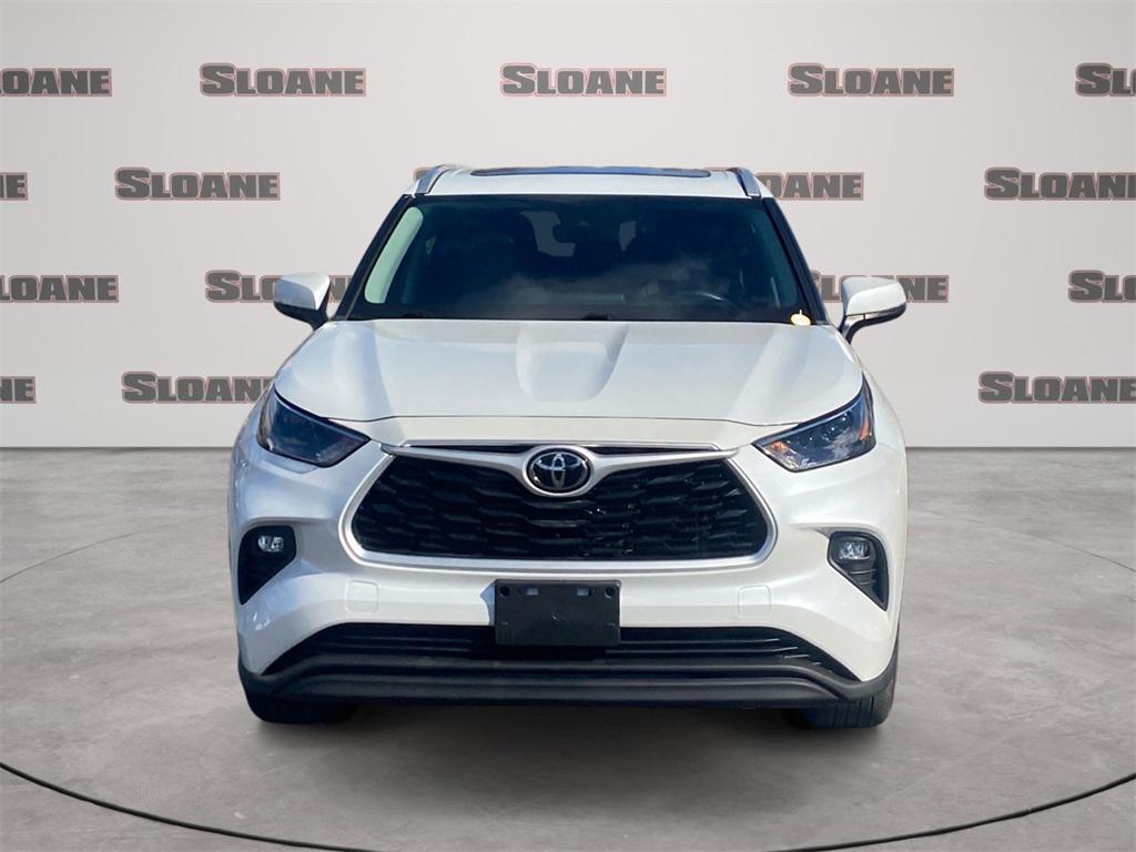 used 2022 Toyota Highlander car, priced at $35,223